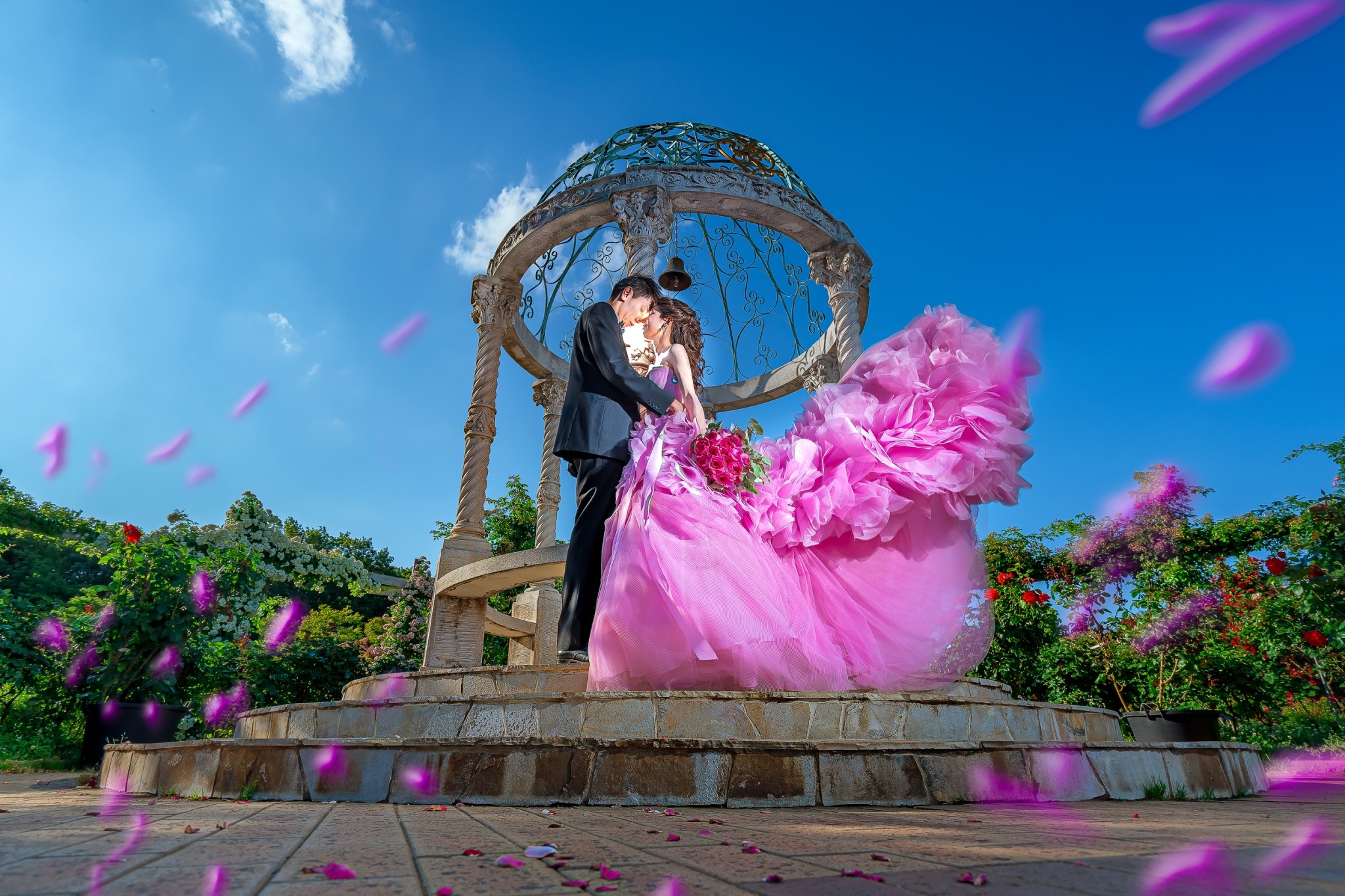 Beautiful Elopement with Tons of Roses…