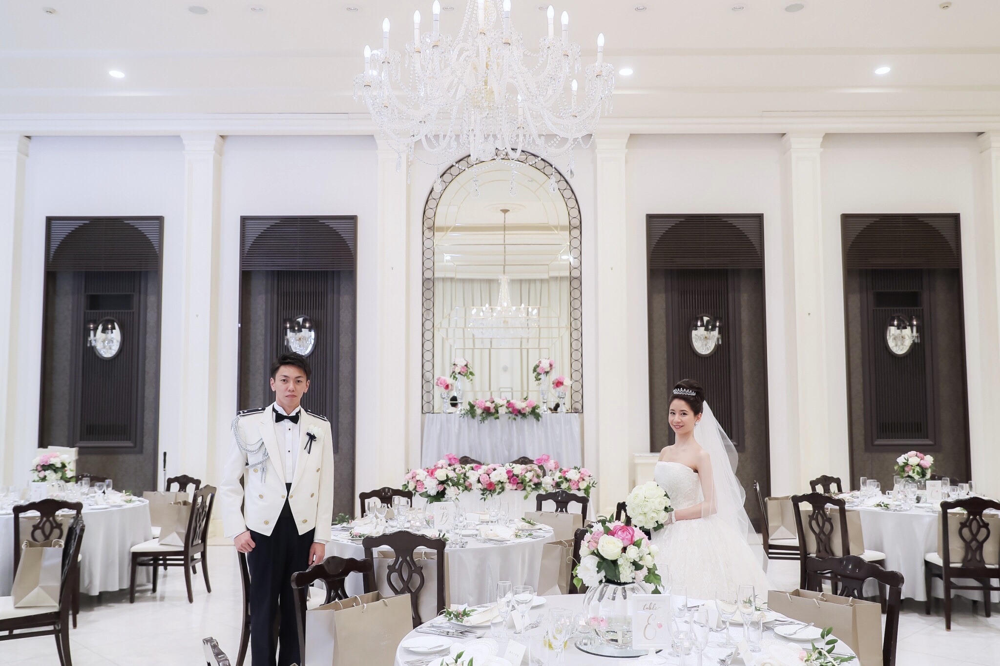 Rose Filled Stunning Wedding in Fukuoka